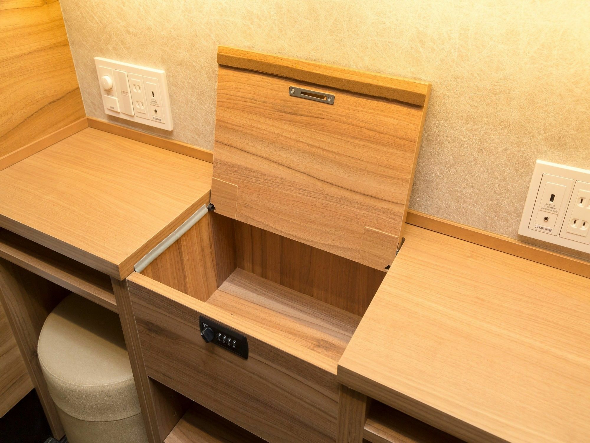 Global Cabin Tokyo Suidobashi Luaran gambar
